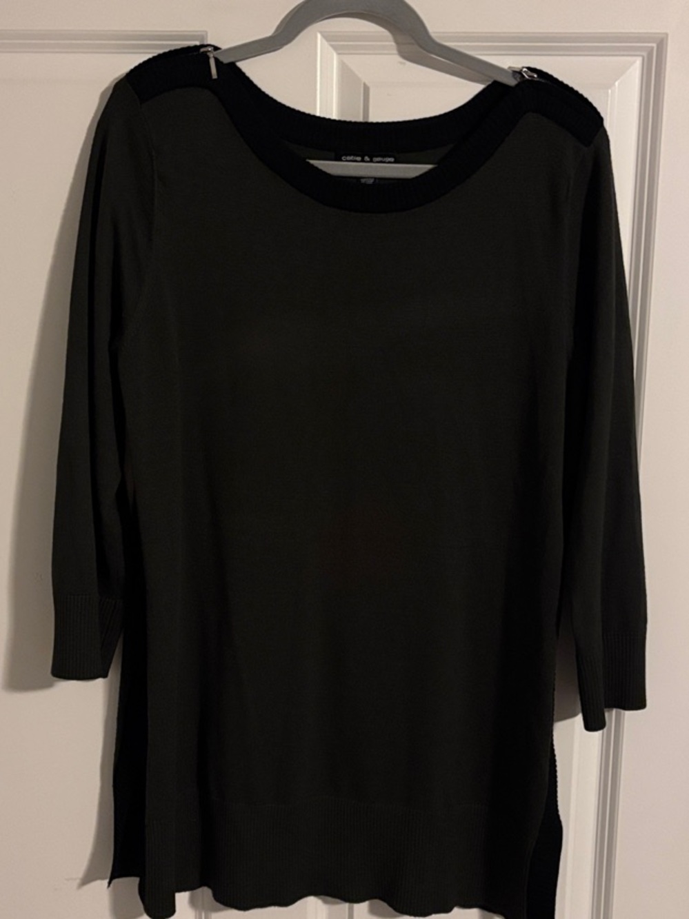 Cable & Gauge Olive Green and Black Tunic Top